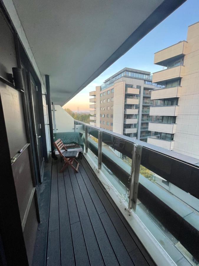 Amazing Apartment Moments Away From The Heart Of 런던 외부 사진
