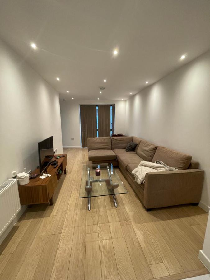 Amazing Apartment Moments Away From The Heart Of 런던 외부 사진