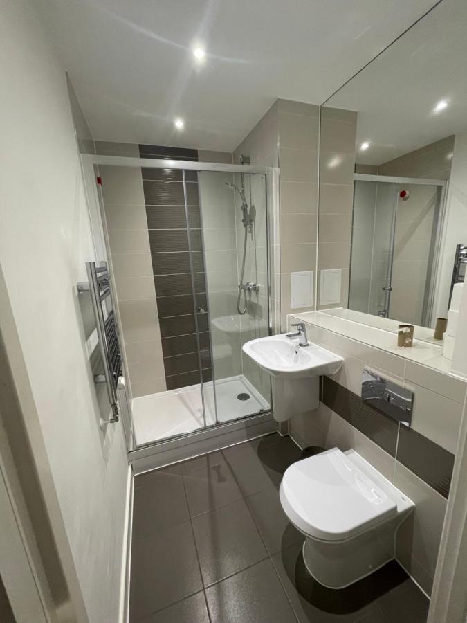 Amazing Apartment Moments Away From The Heart Of 런던 외부 사진